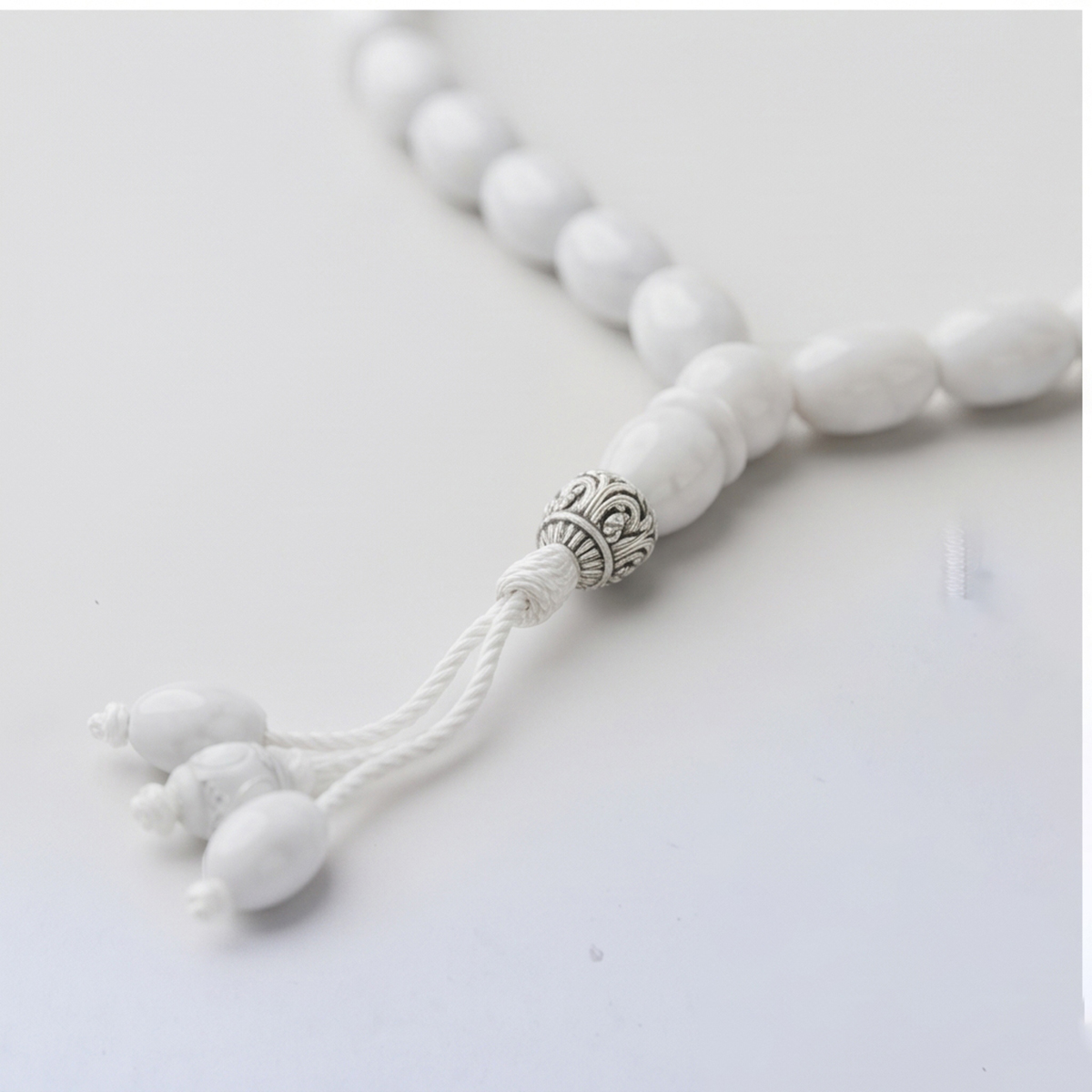 Elegant White Islamic Prayer Beads Tasbih