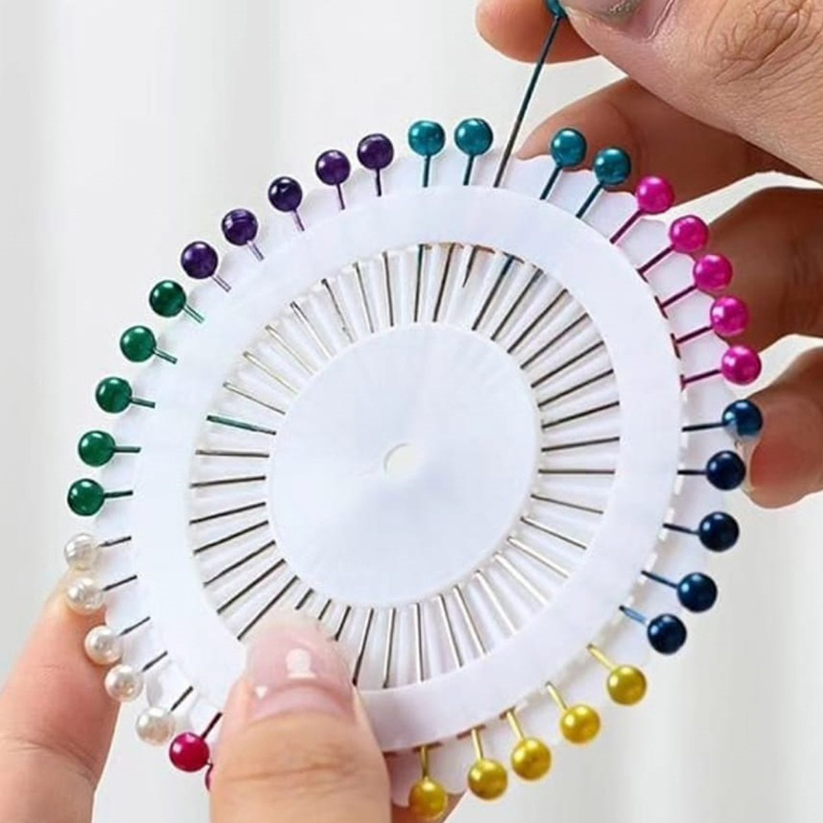Italo Pearl Headed Pin