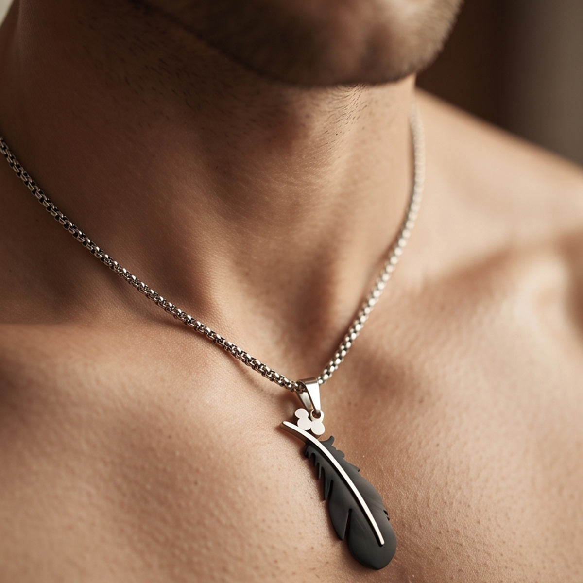 Men's Chain With Feather Pendant Design