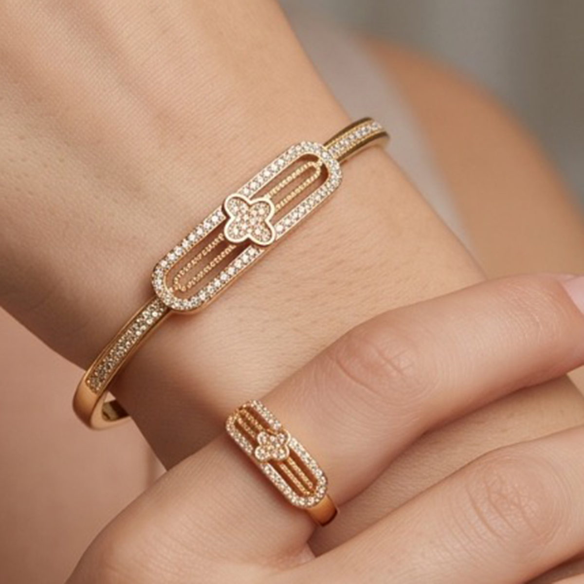Bangle with Single Ring