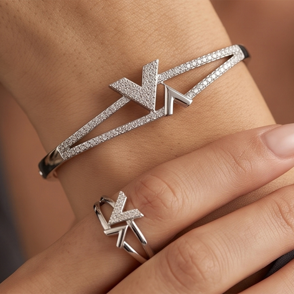 Stonned Bangles With Ring Set In Silver Color