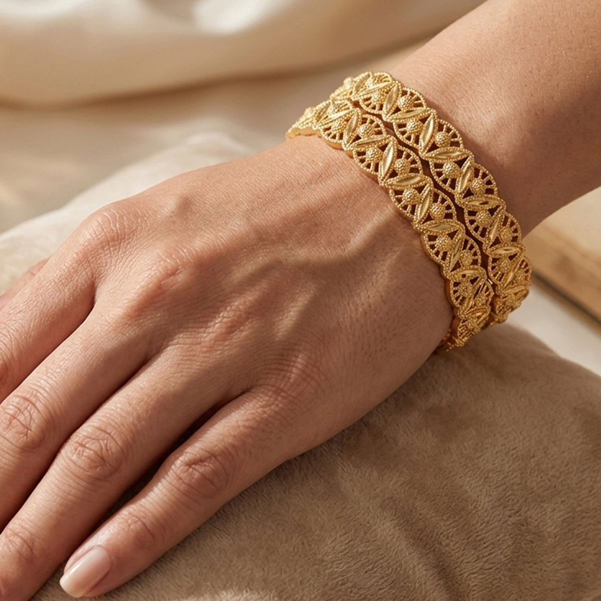 Golden Bangle Set Jali Pattern