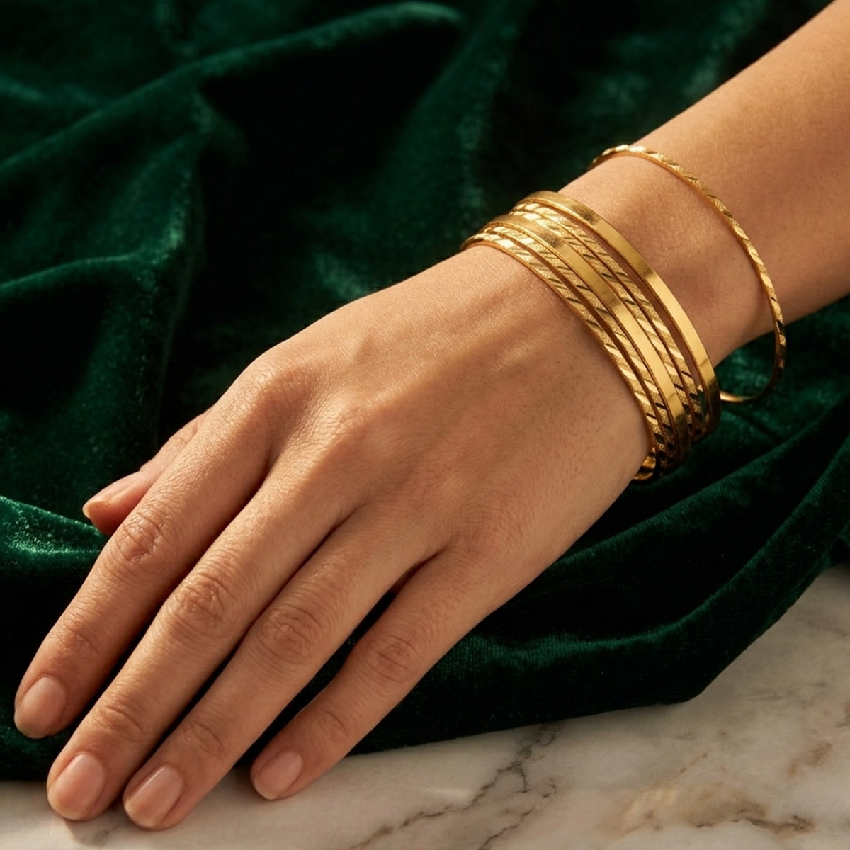 Ladies Gold Bangle Set Wave Pattern 6 Pieces