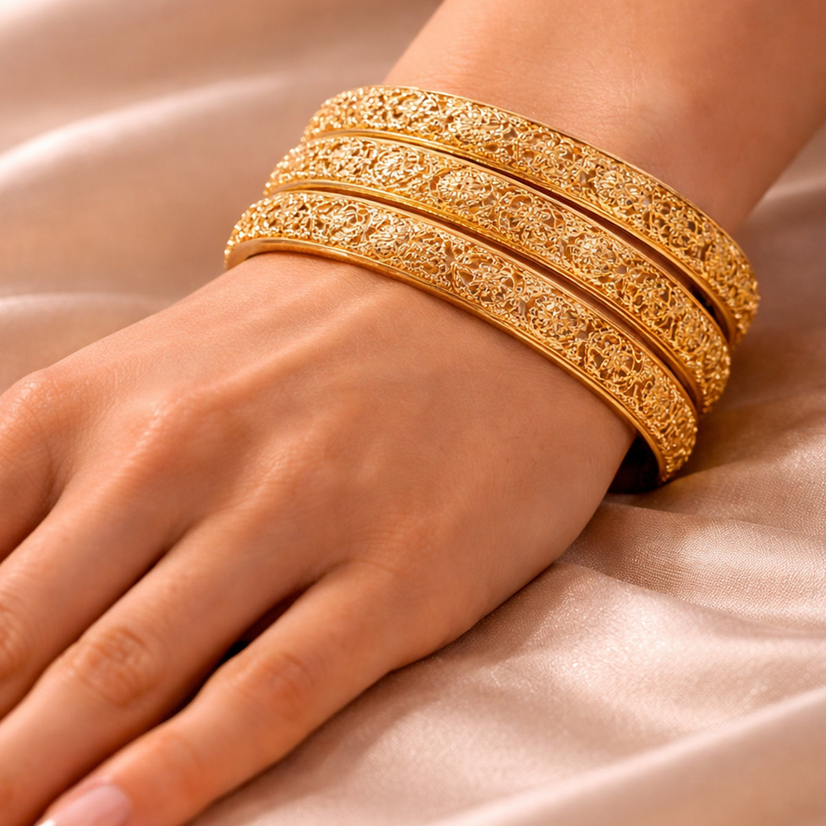 سوار ذهبي للأطفال بتصميم شبكي فني، 4 قطع | فتيات | إكسسوارات الموضة للفتيات | Girls Other Accessories سوار ذهبي للأطفال بتصميم شبكي فني، 4 قطع | فتيات | إكسسوارات الموضة للفتيات | Girls Other Accessories