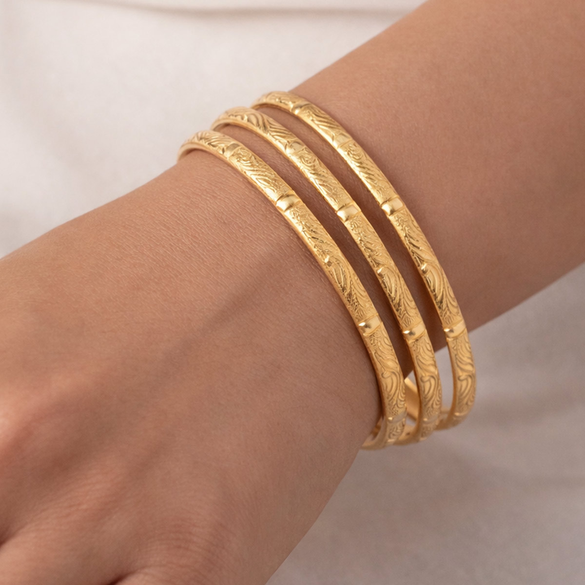 سوار ذهبي للأطفال بنقوش محفورة، 6 قطع | فتيات | إكسسوارات الموضة للفتيات | Girls Other Accessories سوار ذهبي للأطفال بنقوش محفورة، 6 قطع | فتيات | إكسسوارات الموضة للفتيات | Girls Other Accessories
