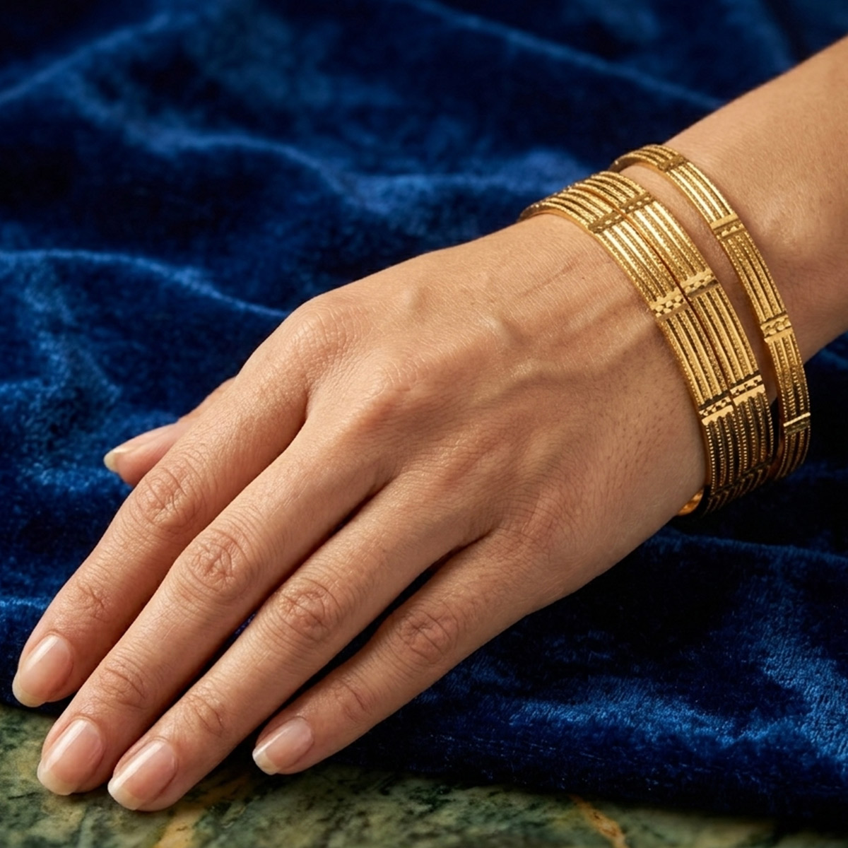 Gold Bangle Set 4 Pieces