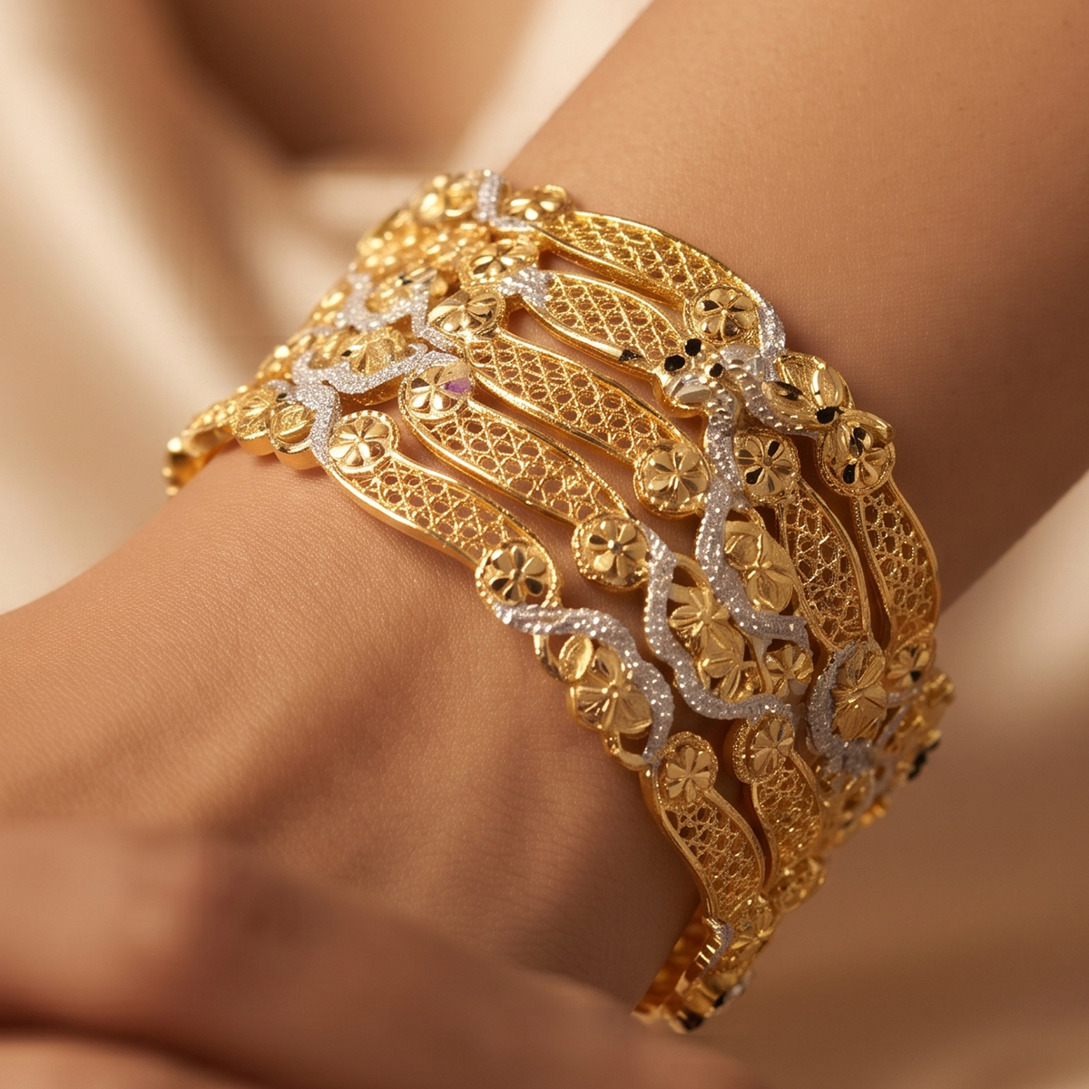 Golden Ladies Bangle Set