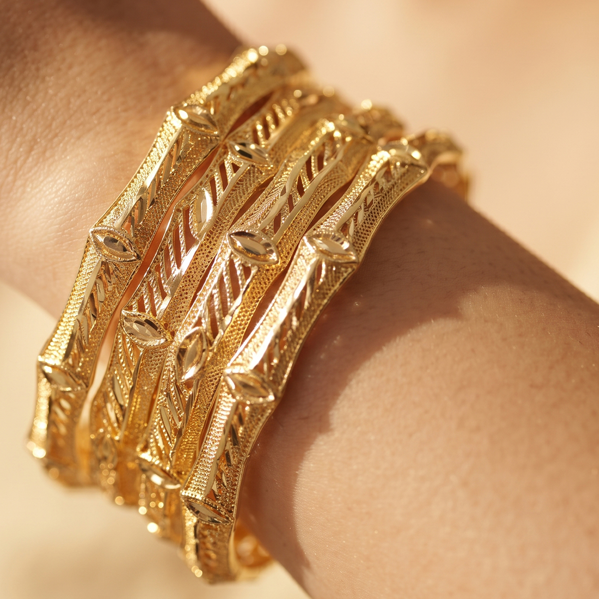 Golden Ladies Bangle Set