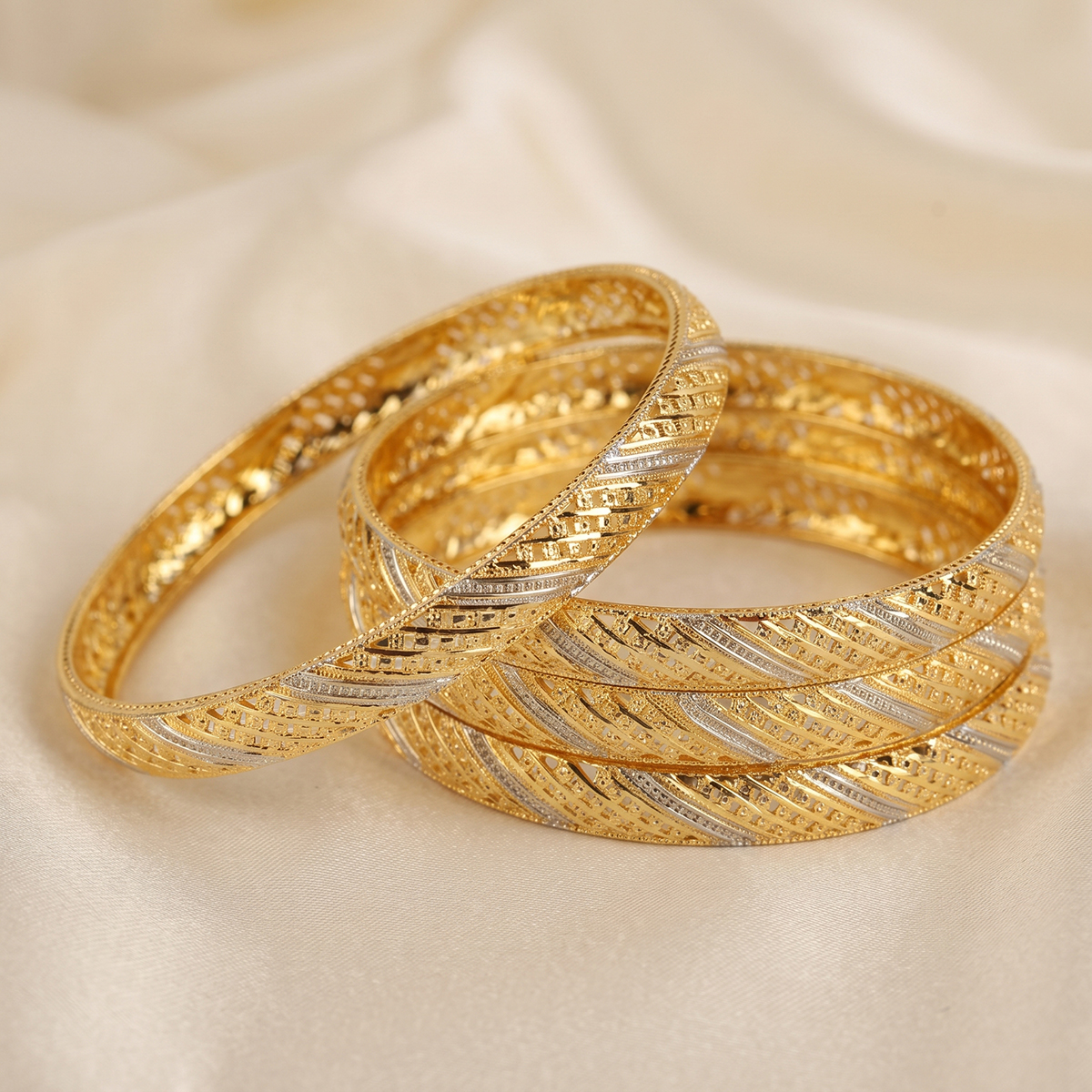 Golden Ladies Bangle Set