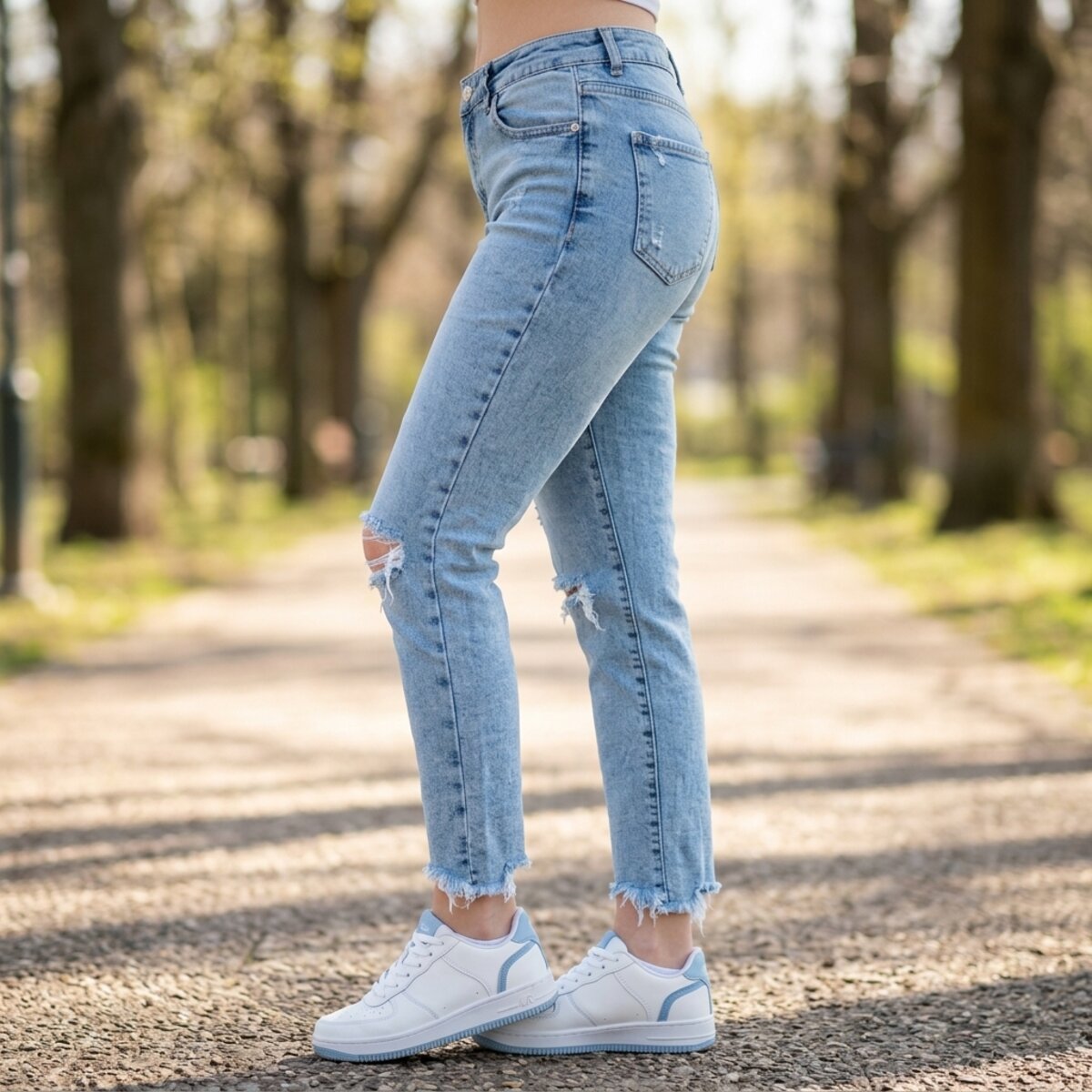 Ladies Jeans Pant Ripped