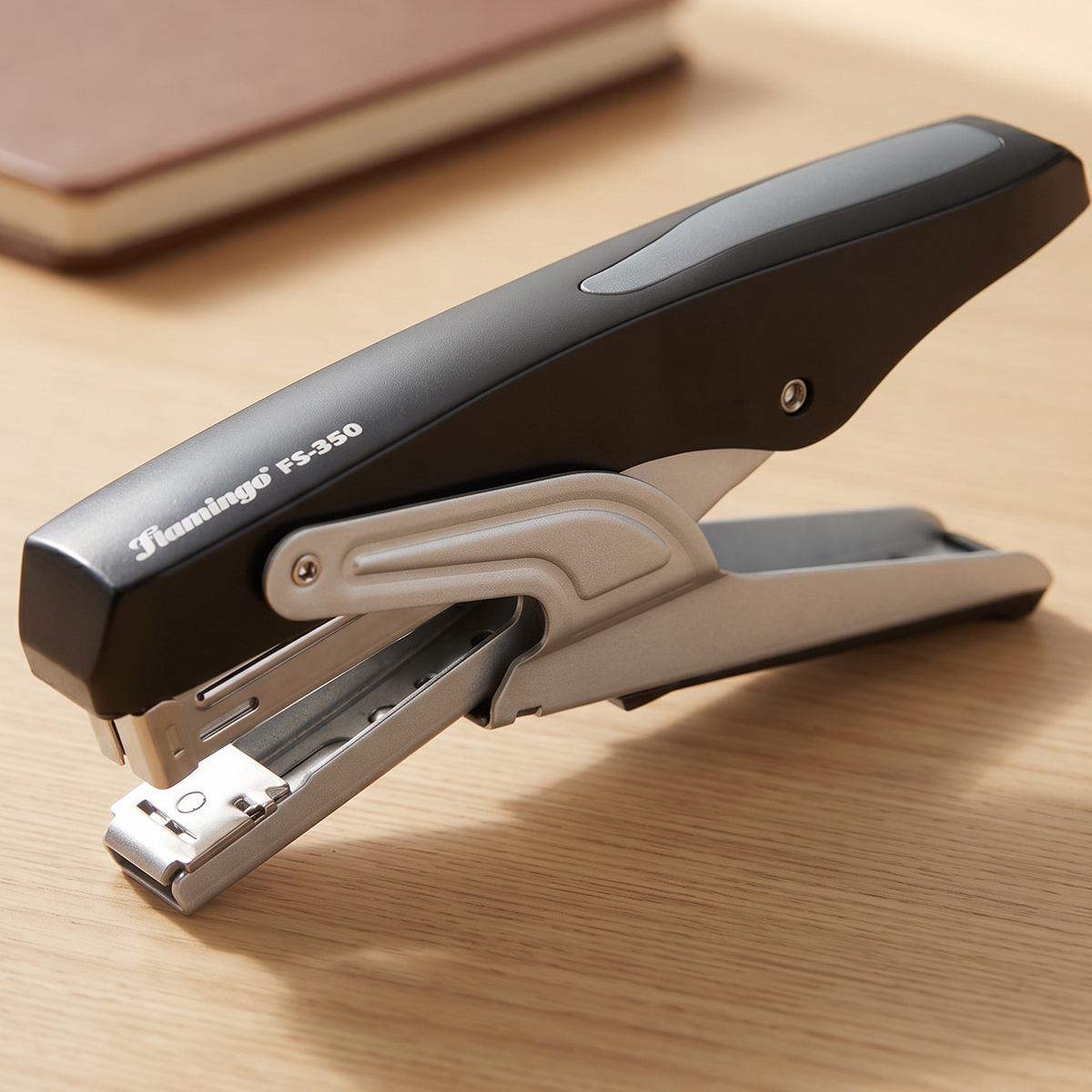 Flamingo Handheld Heavy Duty Plier Stapler