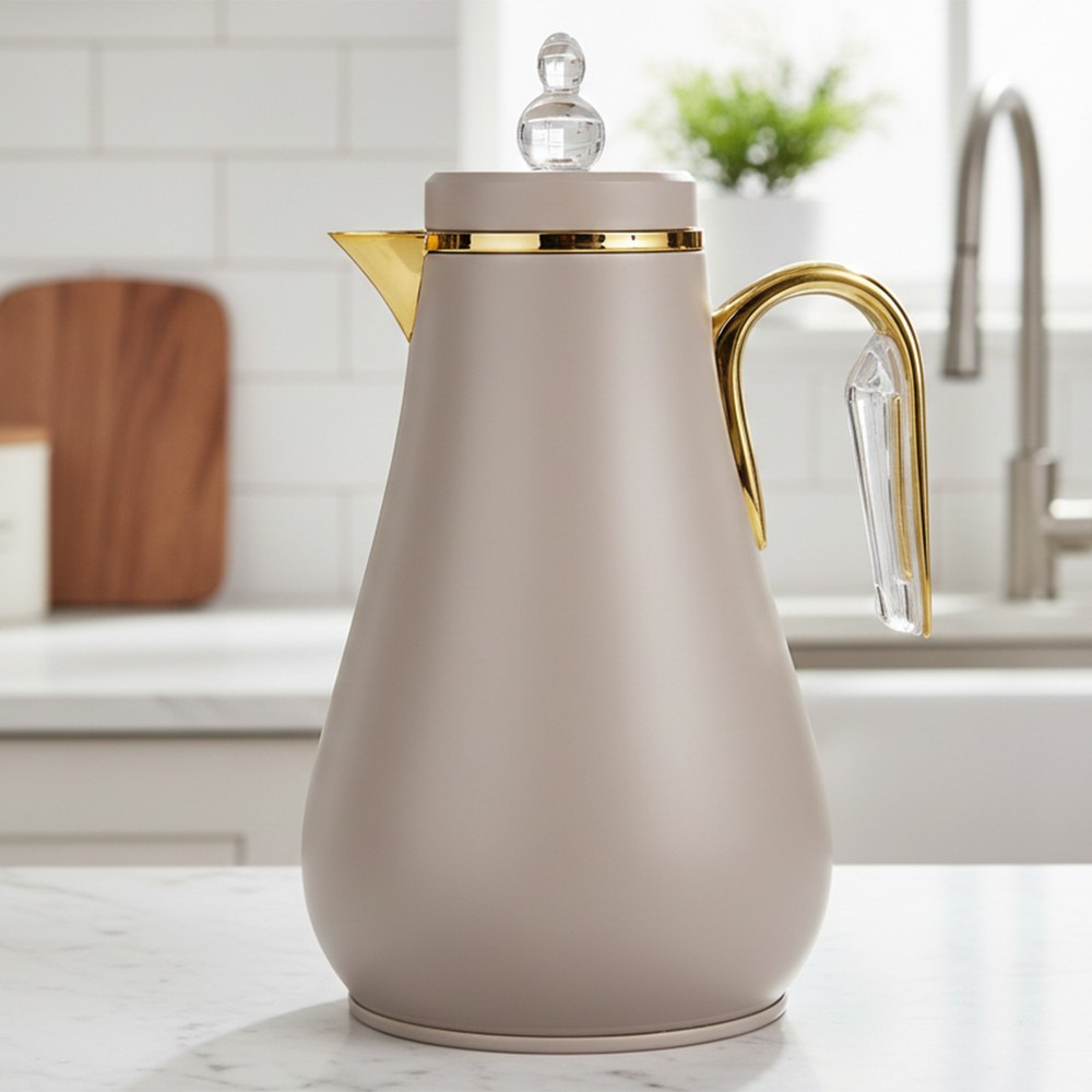 Vacuum Flask Plastic 0.7L