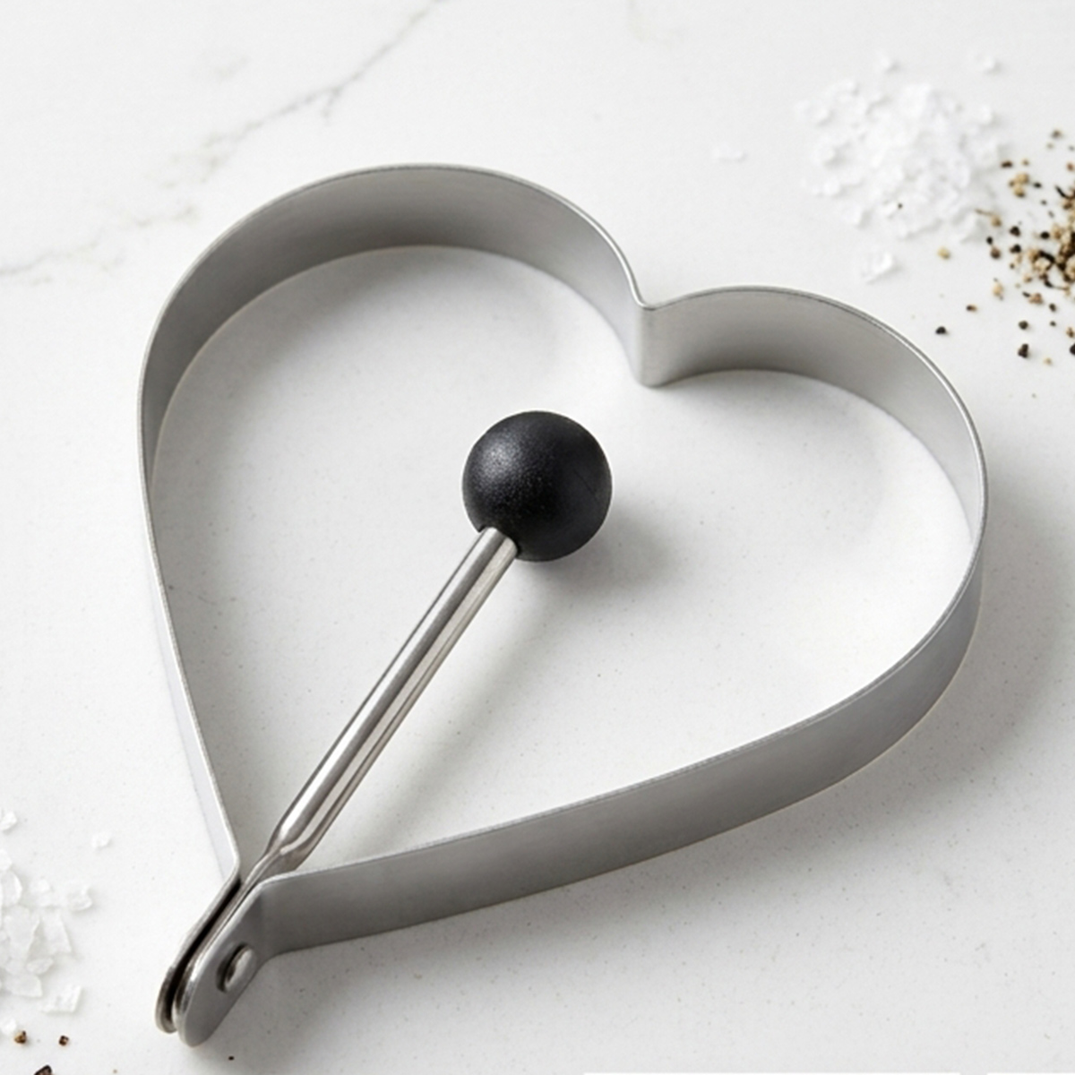 Heart-Shaped Egg and Pancake Mold