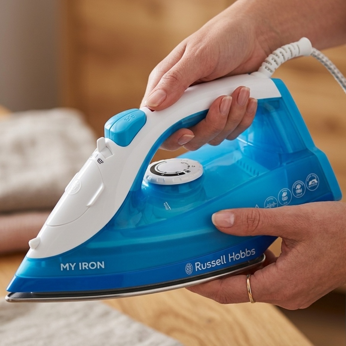 Russell Hobbs Steam Iron