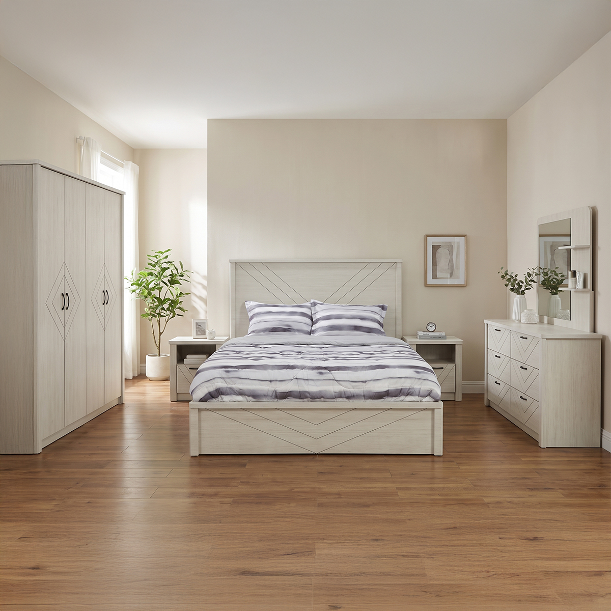Modern  Bedroom Set (Bed Size 150x200cm, 1x4 door Wardrobe, 2 Night Stand, 1 dressing Table)