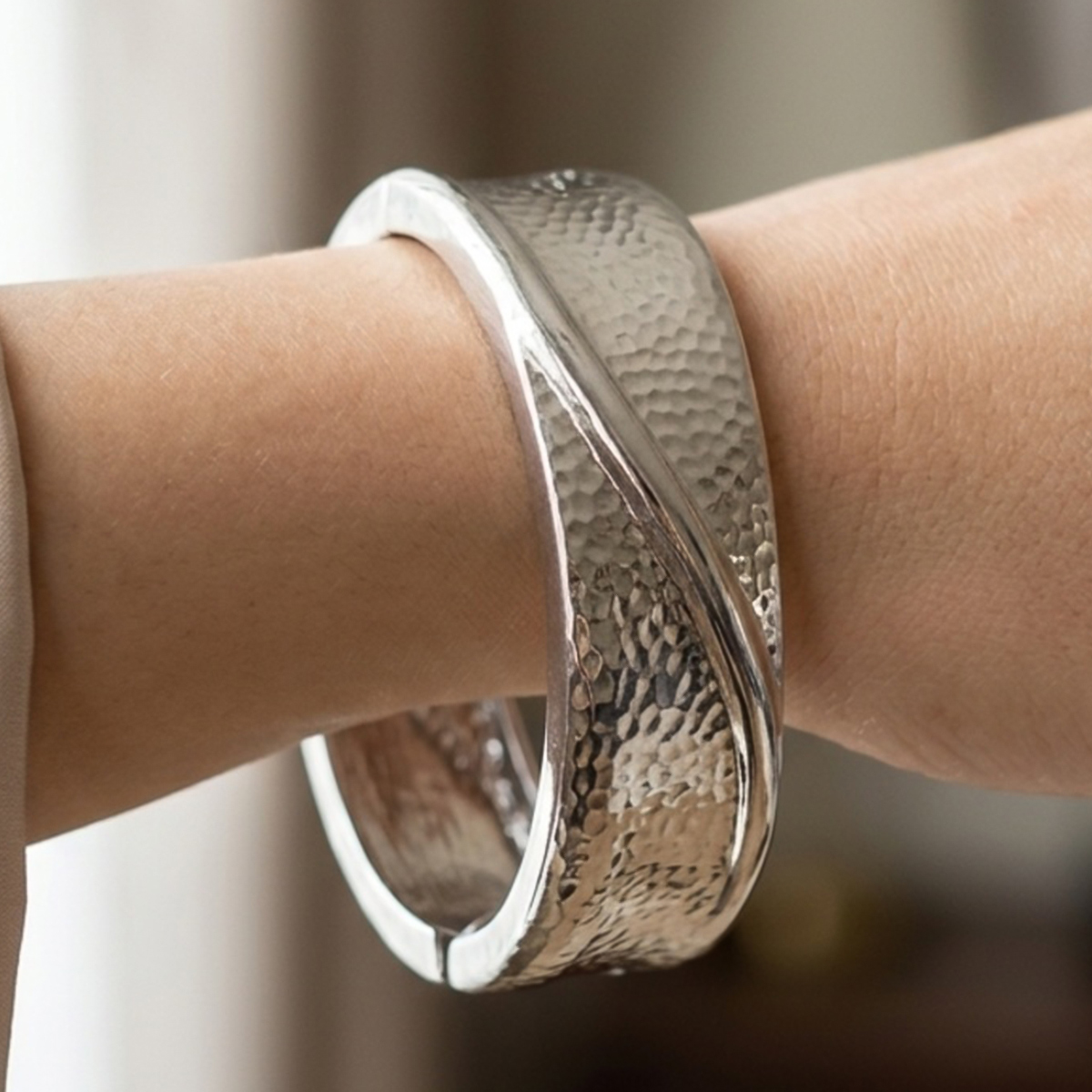 Hammered Bangle Silver