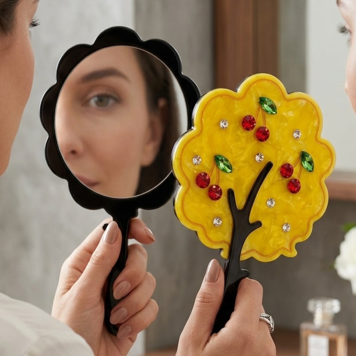 Handheld Compact Mirror