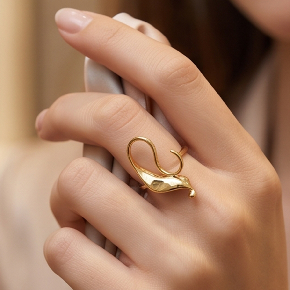 Golden Abstract Design Finger Ring