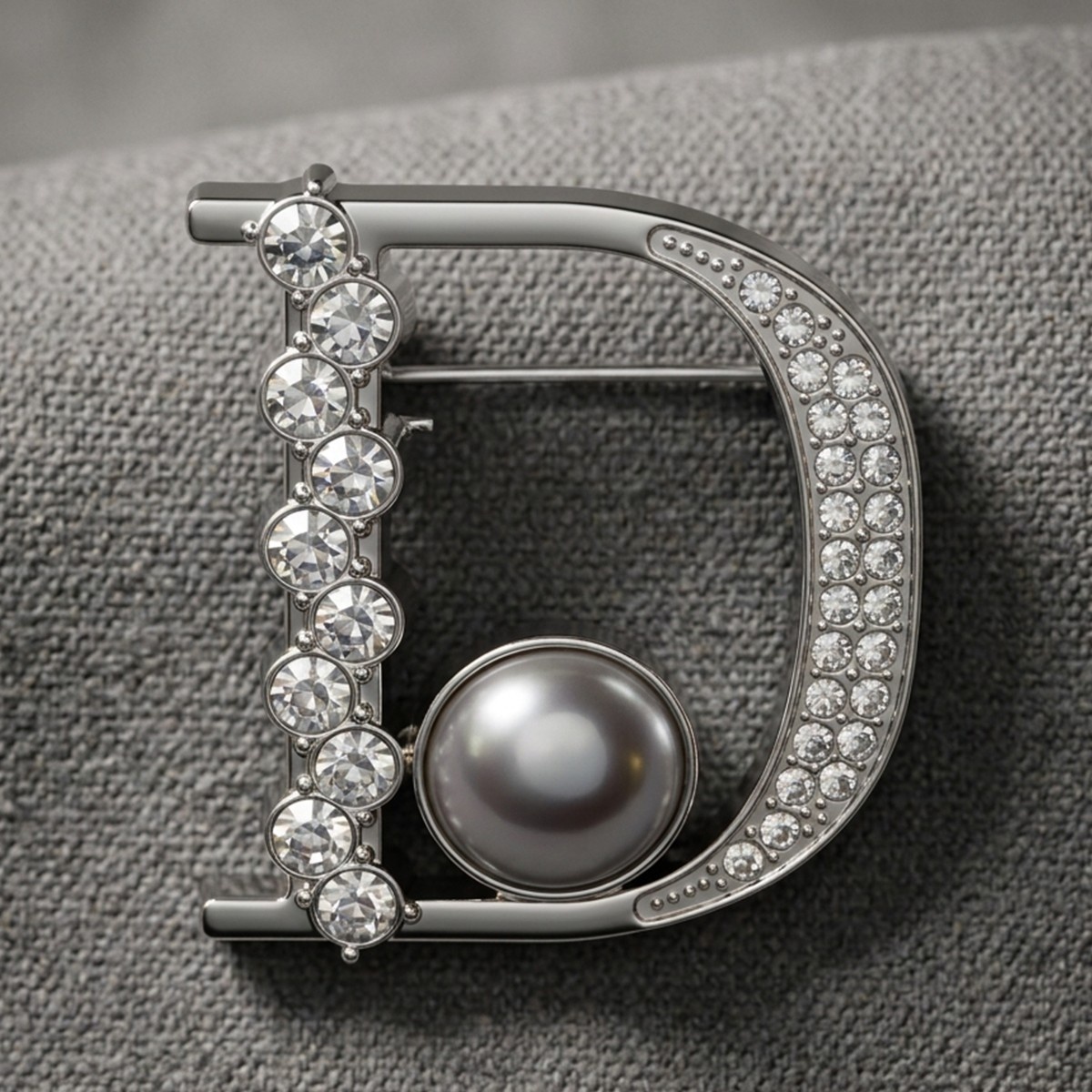 Elegant Crystal and Pearl Brooch