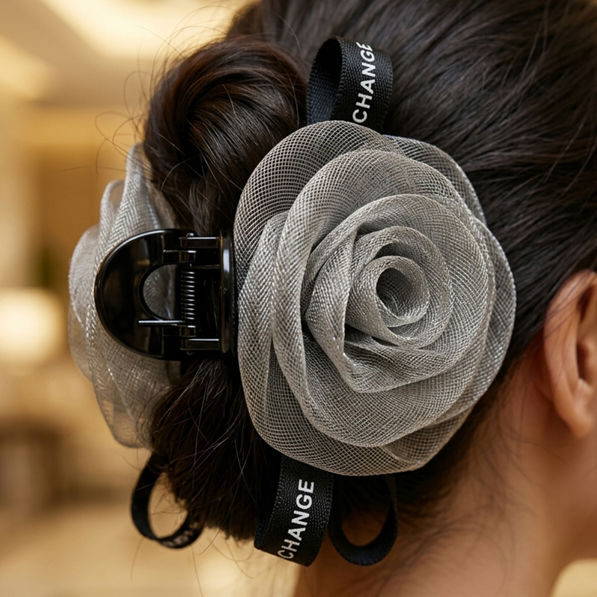 Ladies Hair Clip | السيدات | إكسسوارات النساء Ladies Hair Clip | السيدات | إكسسوارات النساء