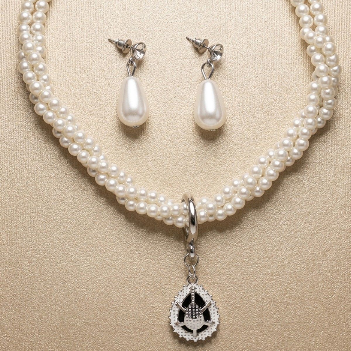 Pearl Necklace Set