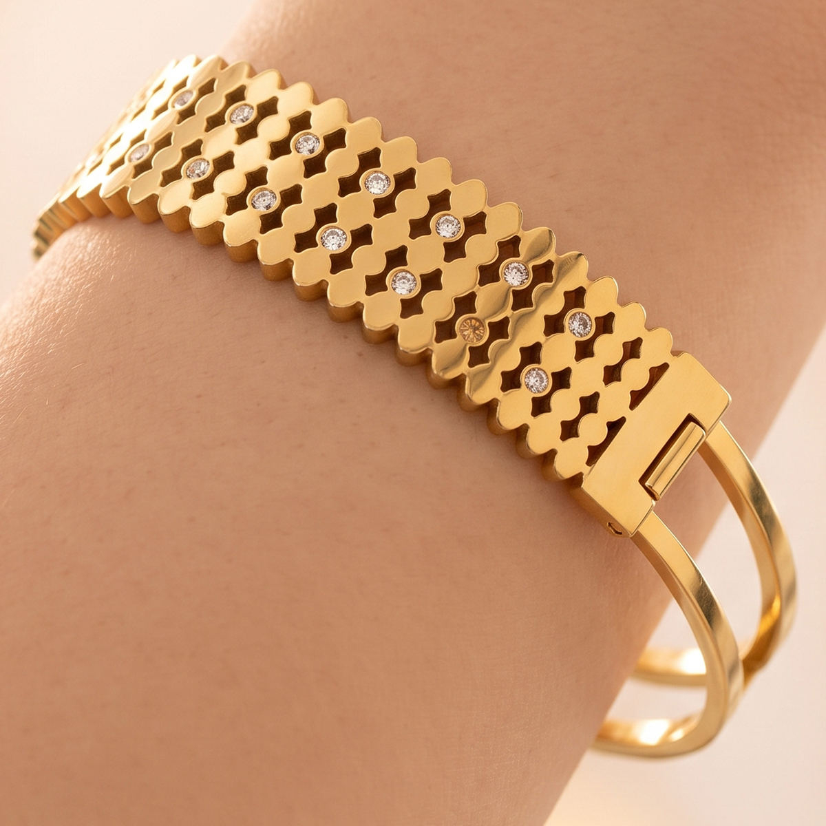 Golden Ladies Bangle