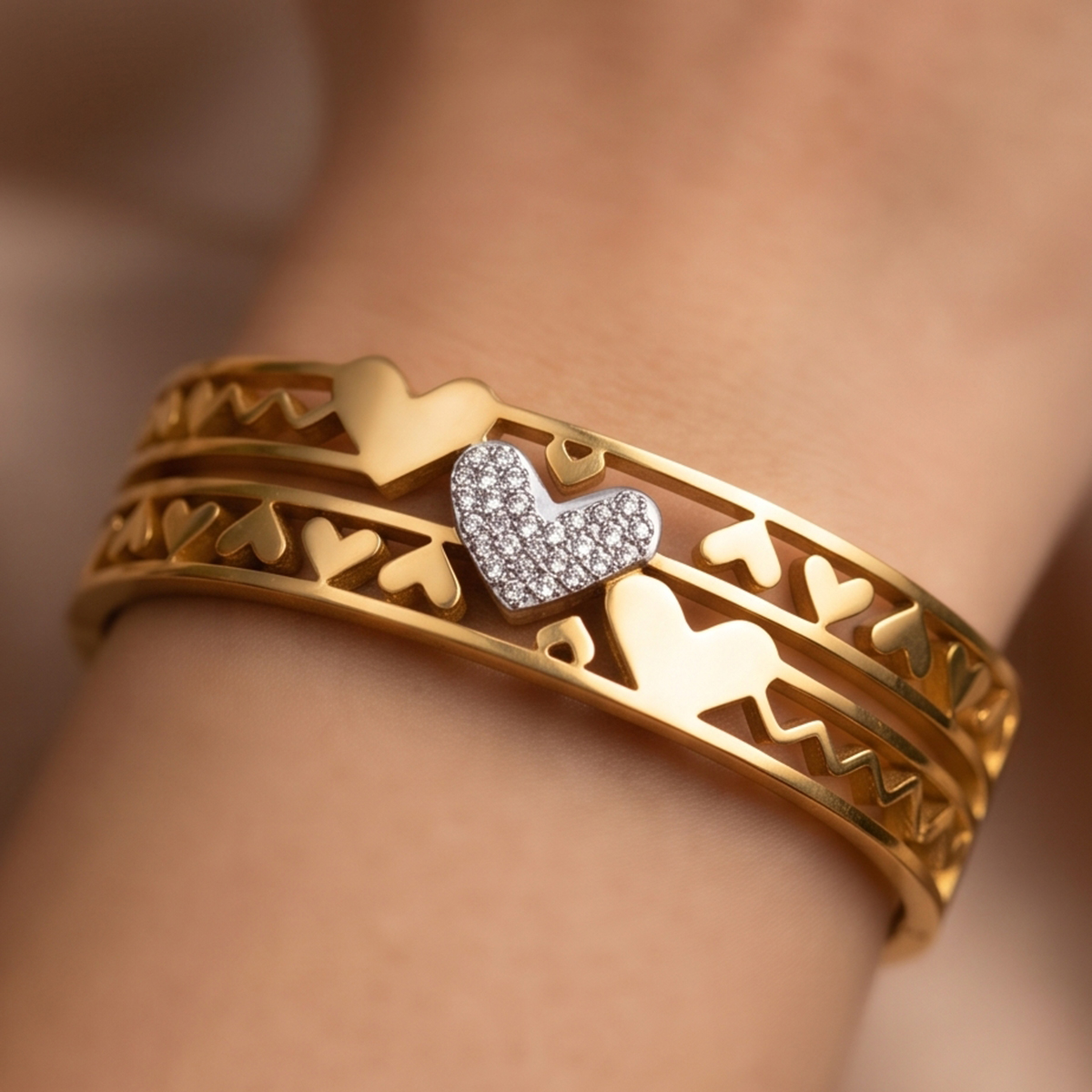 Golden Heart Design Ladies Bangle