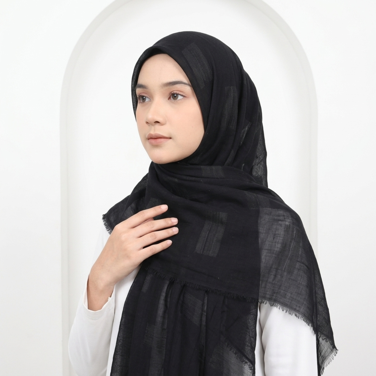 Ladies Black Shella
