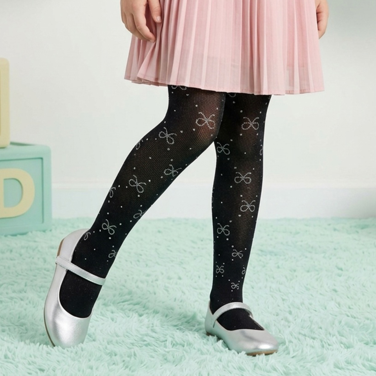 جوارب سوداء ضيقة للبنات | فتيات | ملابس الفتيات | Girls Innerwear | Girls Socks جوارب سوداء ضيقة للبنات | فتيات | ملابس الفتيات | Girls Innerwear | Girls Socks