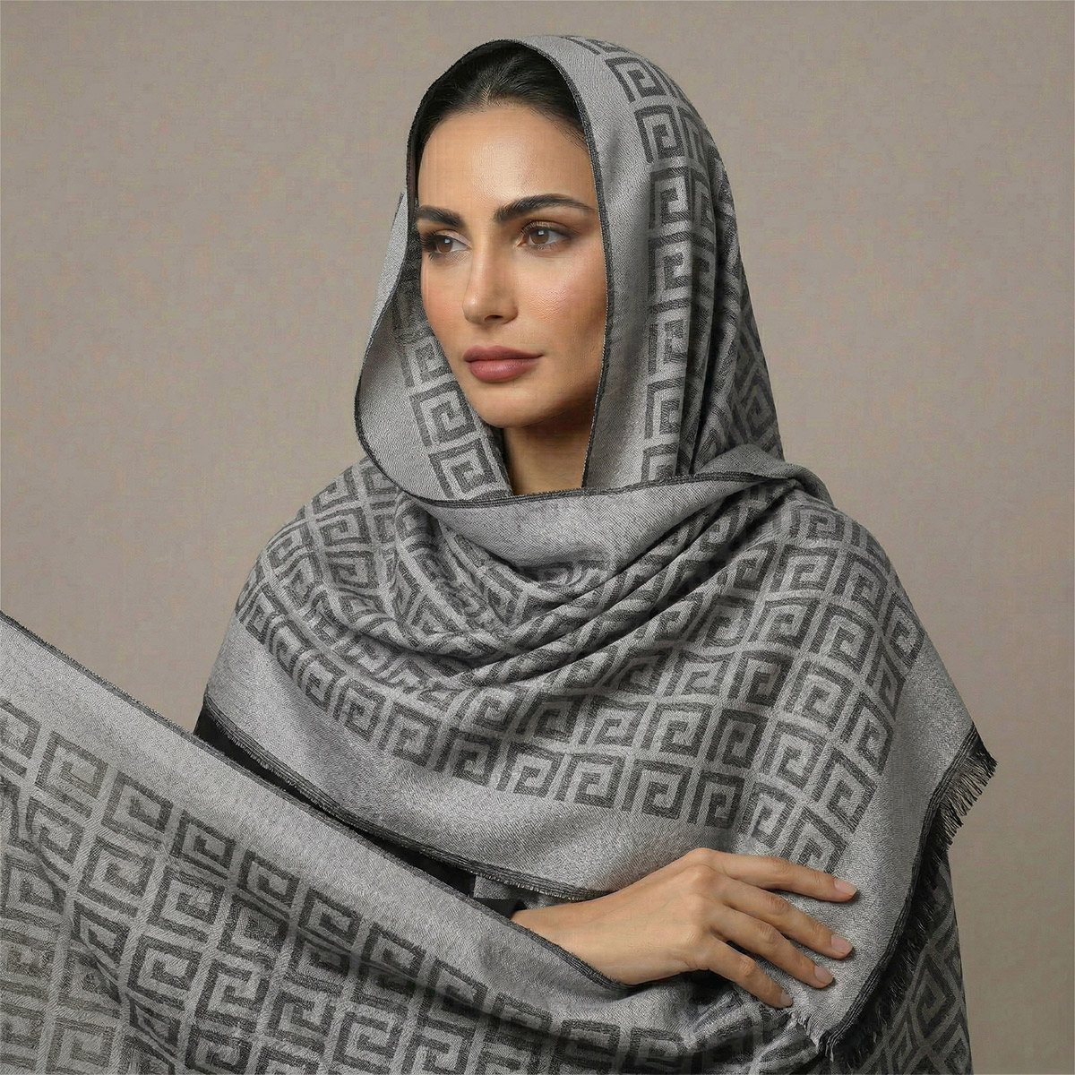 Ladies Pashmina Sheila Free Size