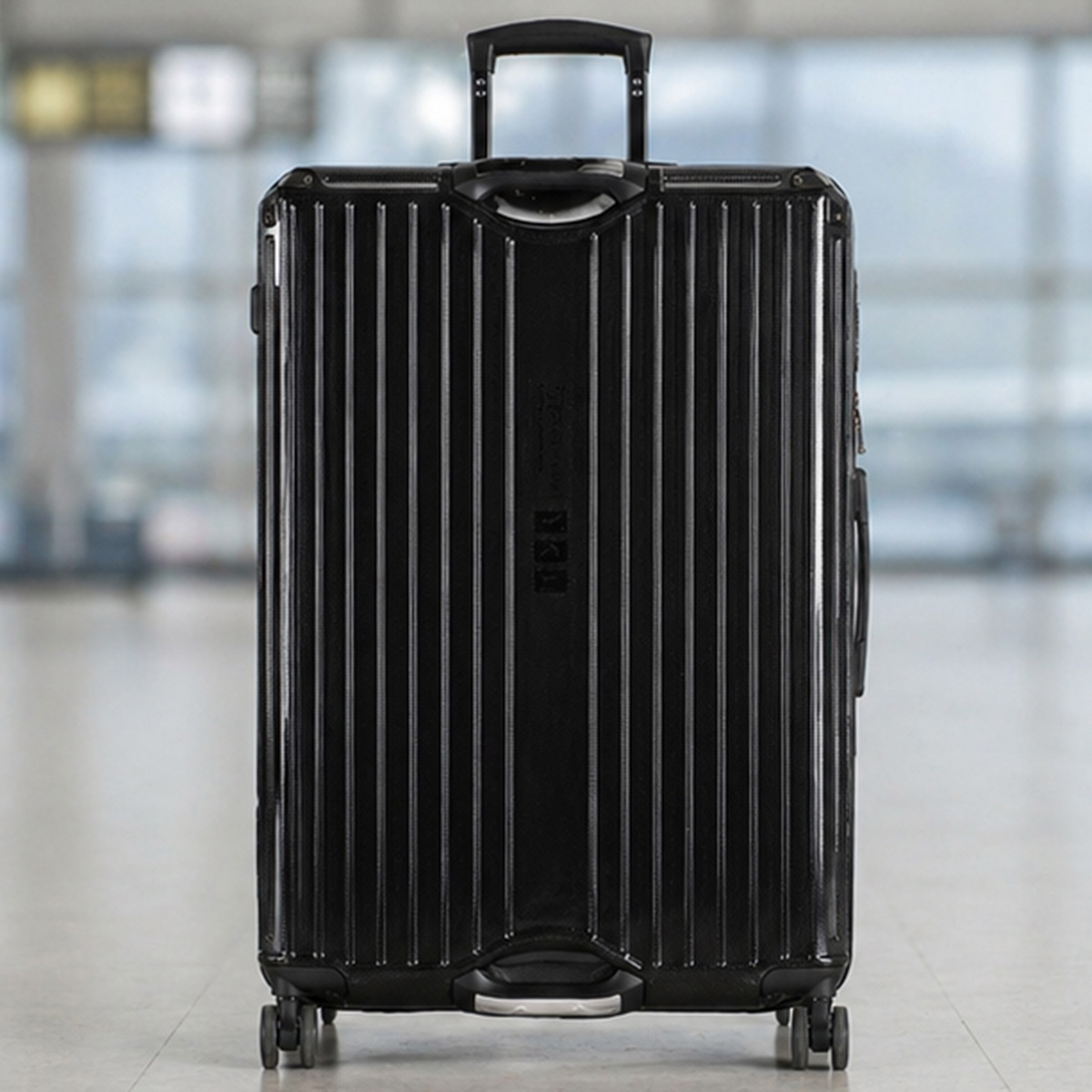 Hard Trolley Bag 20 Inch Black
