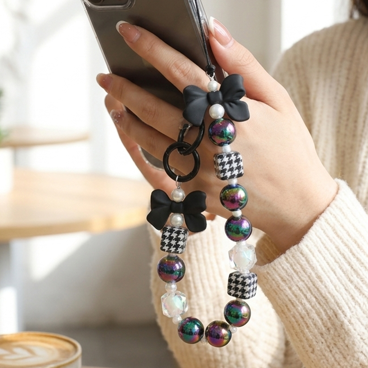 Decorative Mobile Chain With Houndstooth Pattern And Black Bows