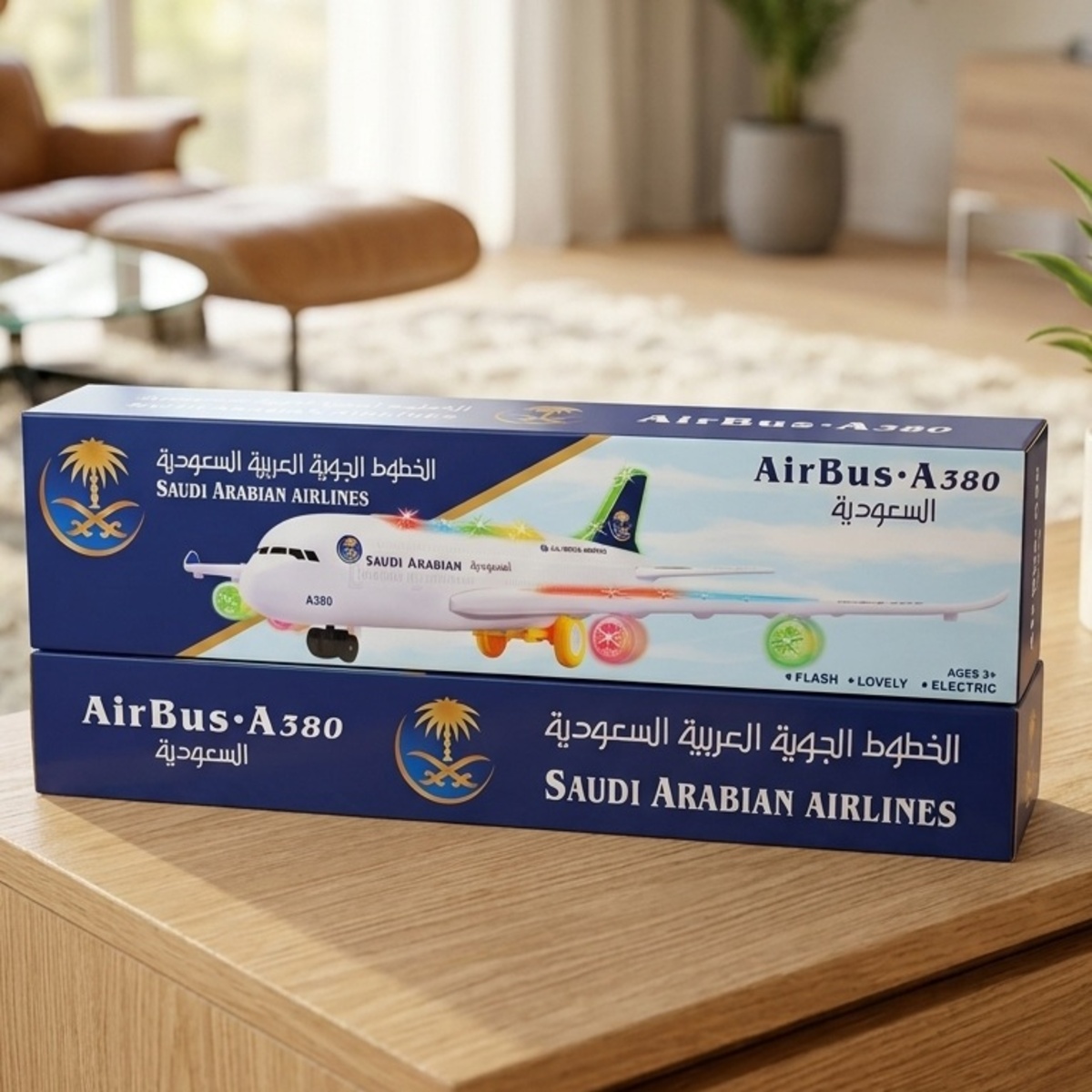 طائرة لعبة تابعة للخطوط الجوية السعودية مزودة بأضواء | تماثيل طائرة لعبة تابعة للخطوط الجوية السعودية مزودة بأضواء | تماثيل