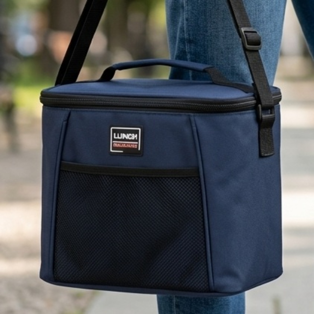 Lunch Bag With Mesh Pocket