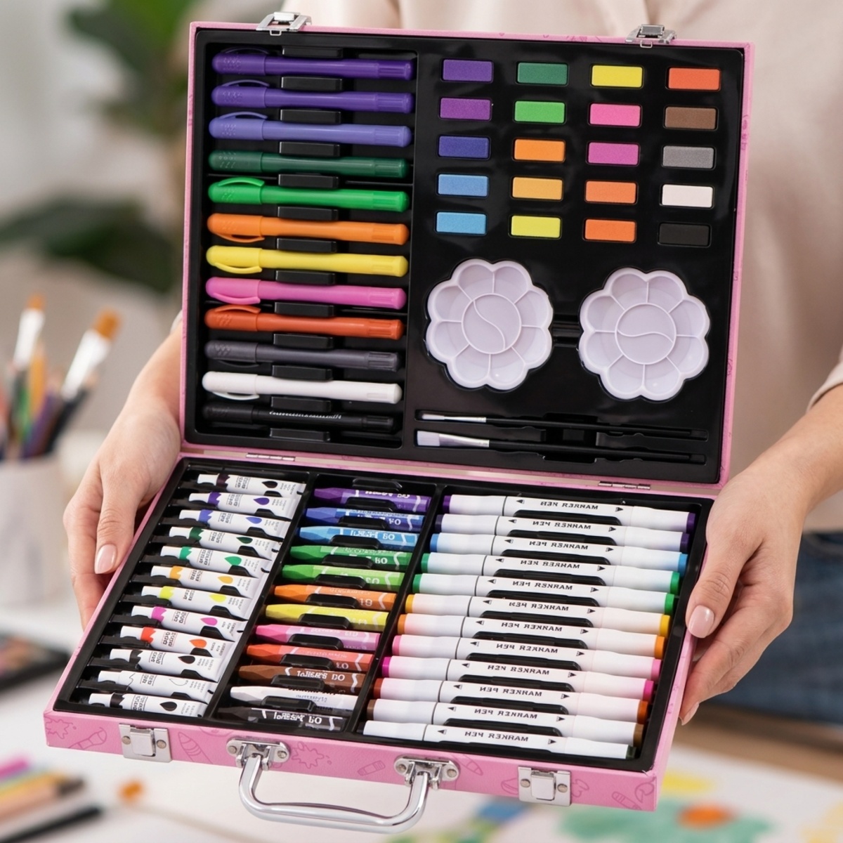 Larva Art Stationary Set