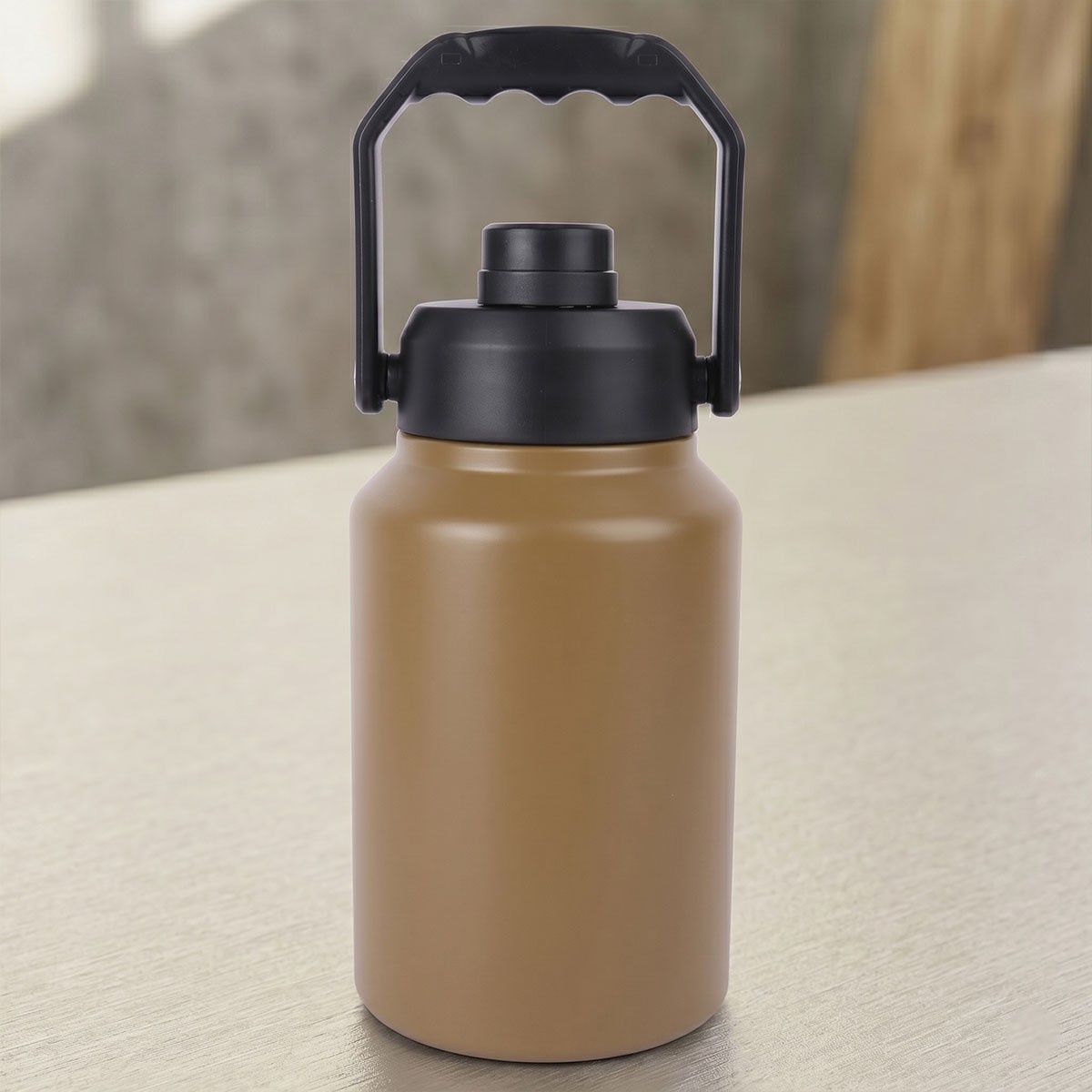 Plastic Vacuum Bottle Brown