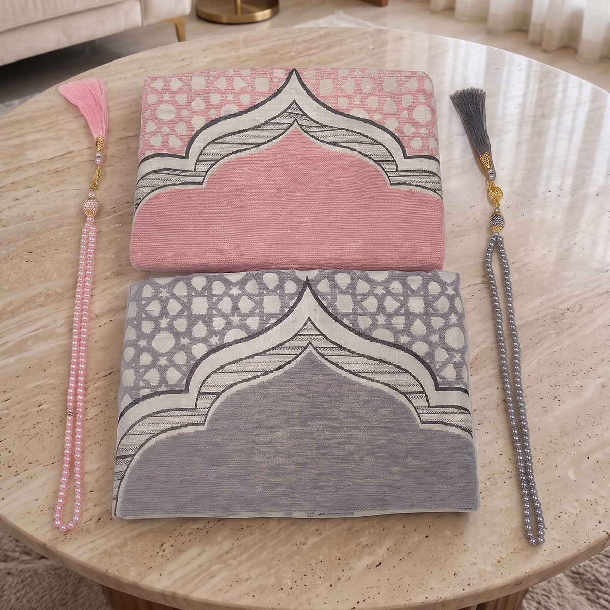 Prayer Rug with Tasbih Gift