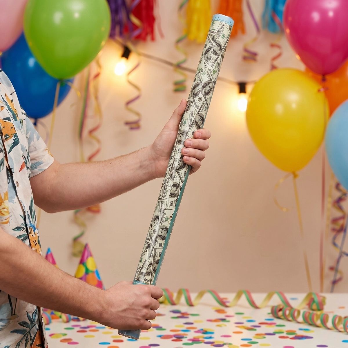 Party Poppers