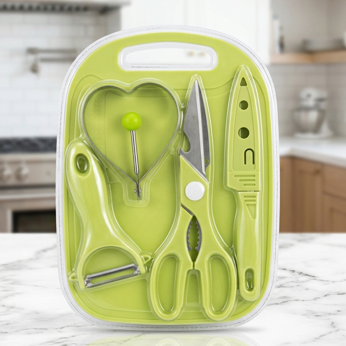 Utility Knife With Cutting Board