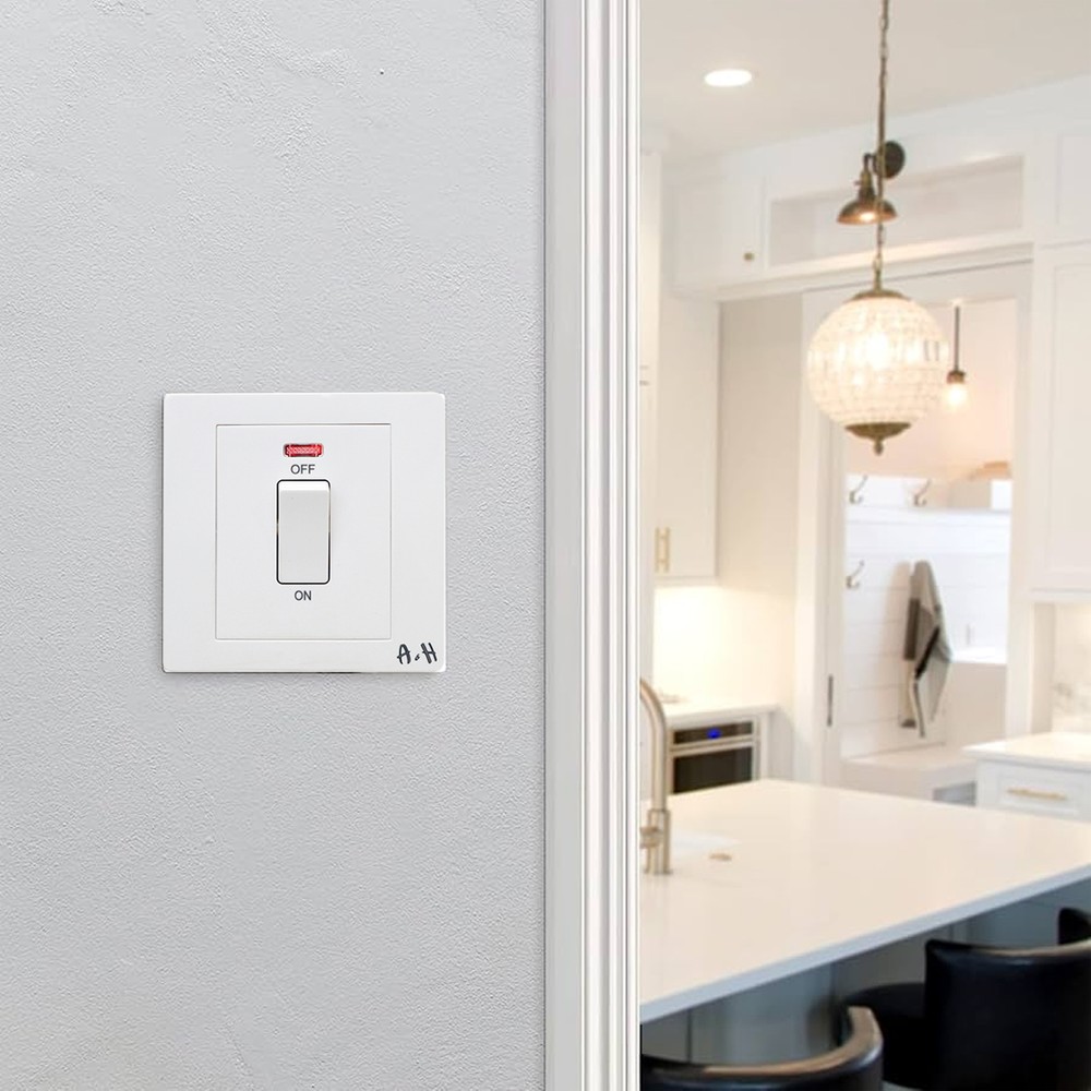 A&H Double Pole Switch With Neon 32A