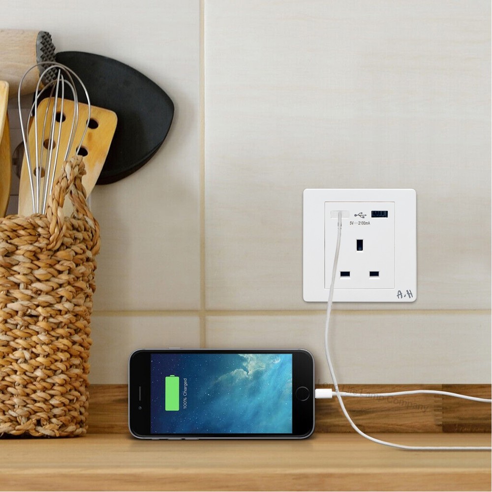 3 Pin Socket Outlet 13A