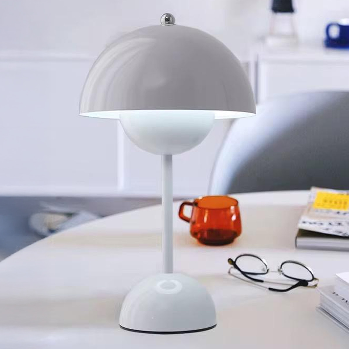 Table Lamp Metal Base White