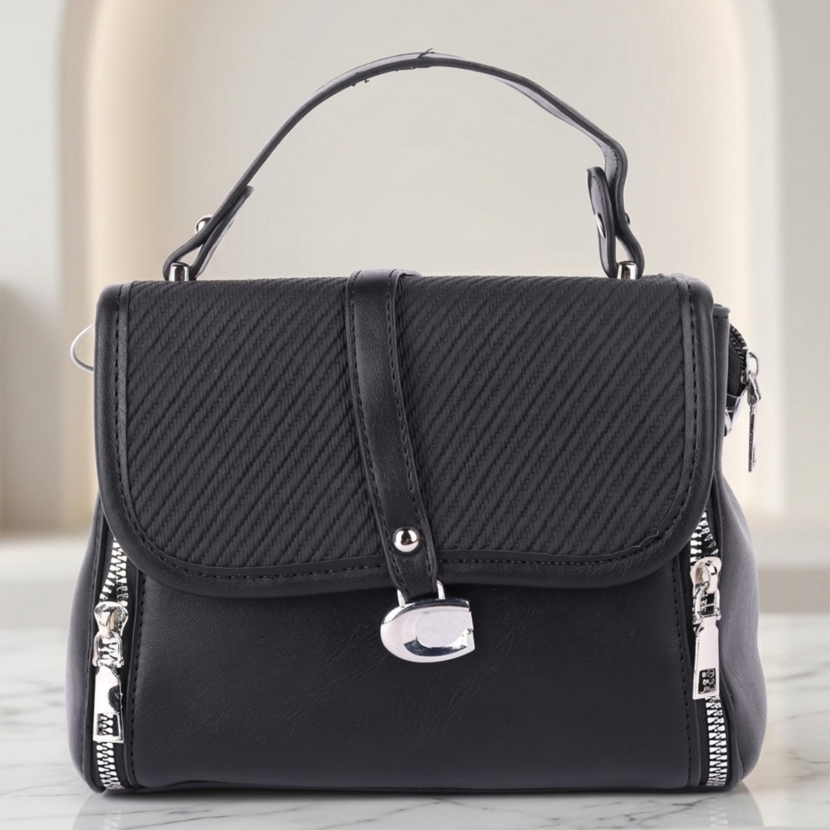 Ladies Hand Bag