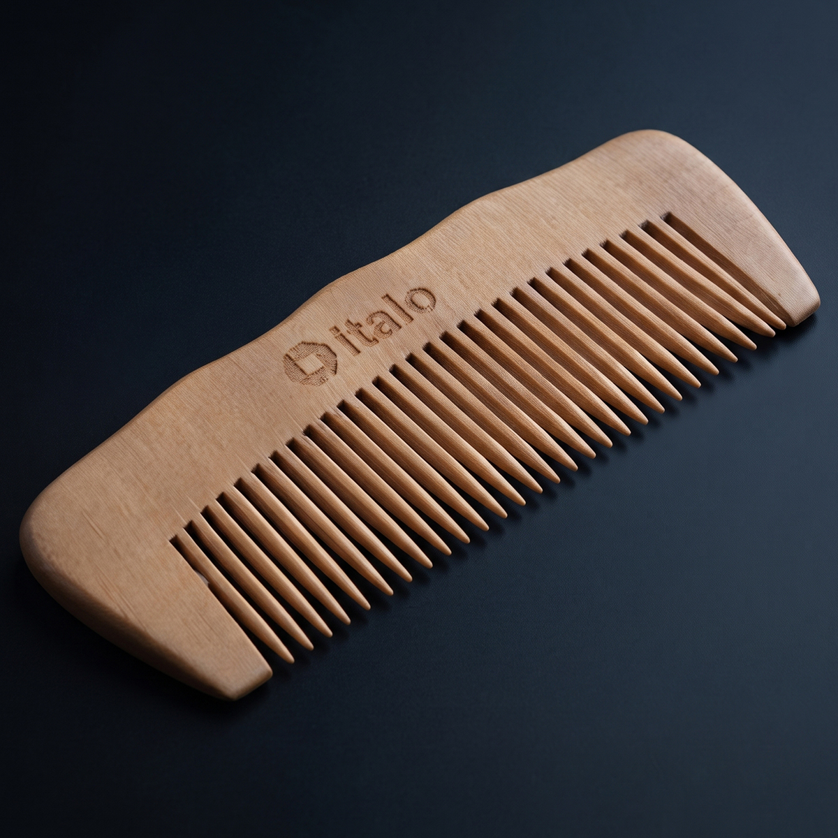 Italo Wooden Comb