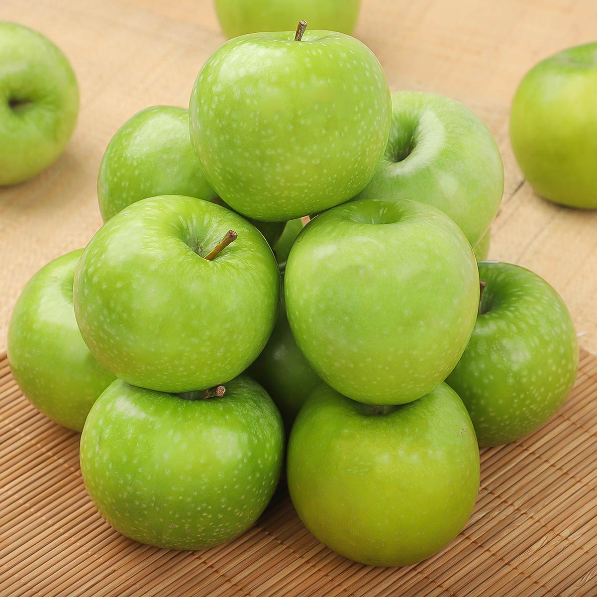 أخضر التفاح