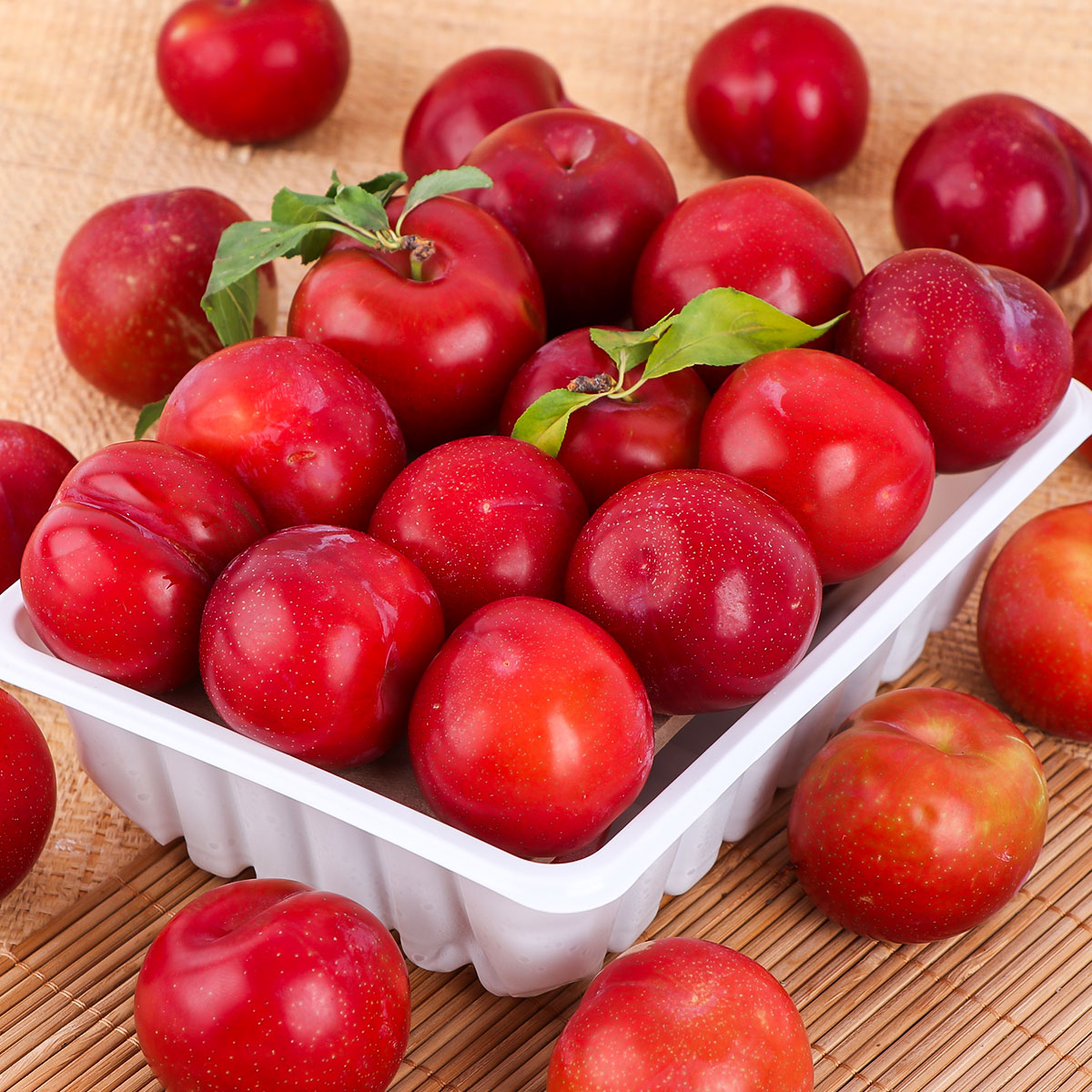 Plums Small Box