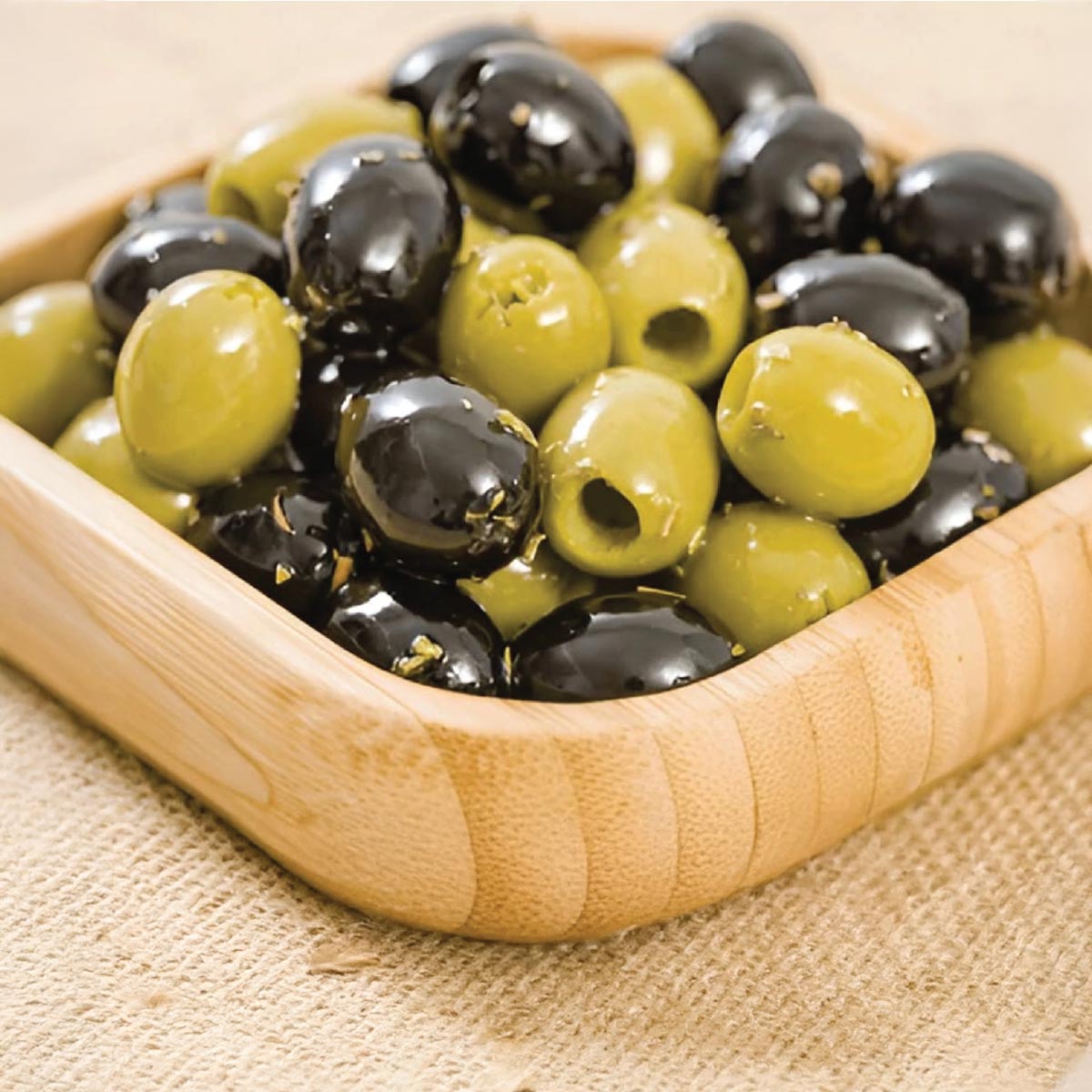 Alwady Alkaber Black Olives Pitted 500g